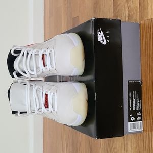Jordan 11 Retro Platinum Tint